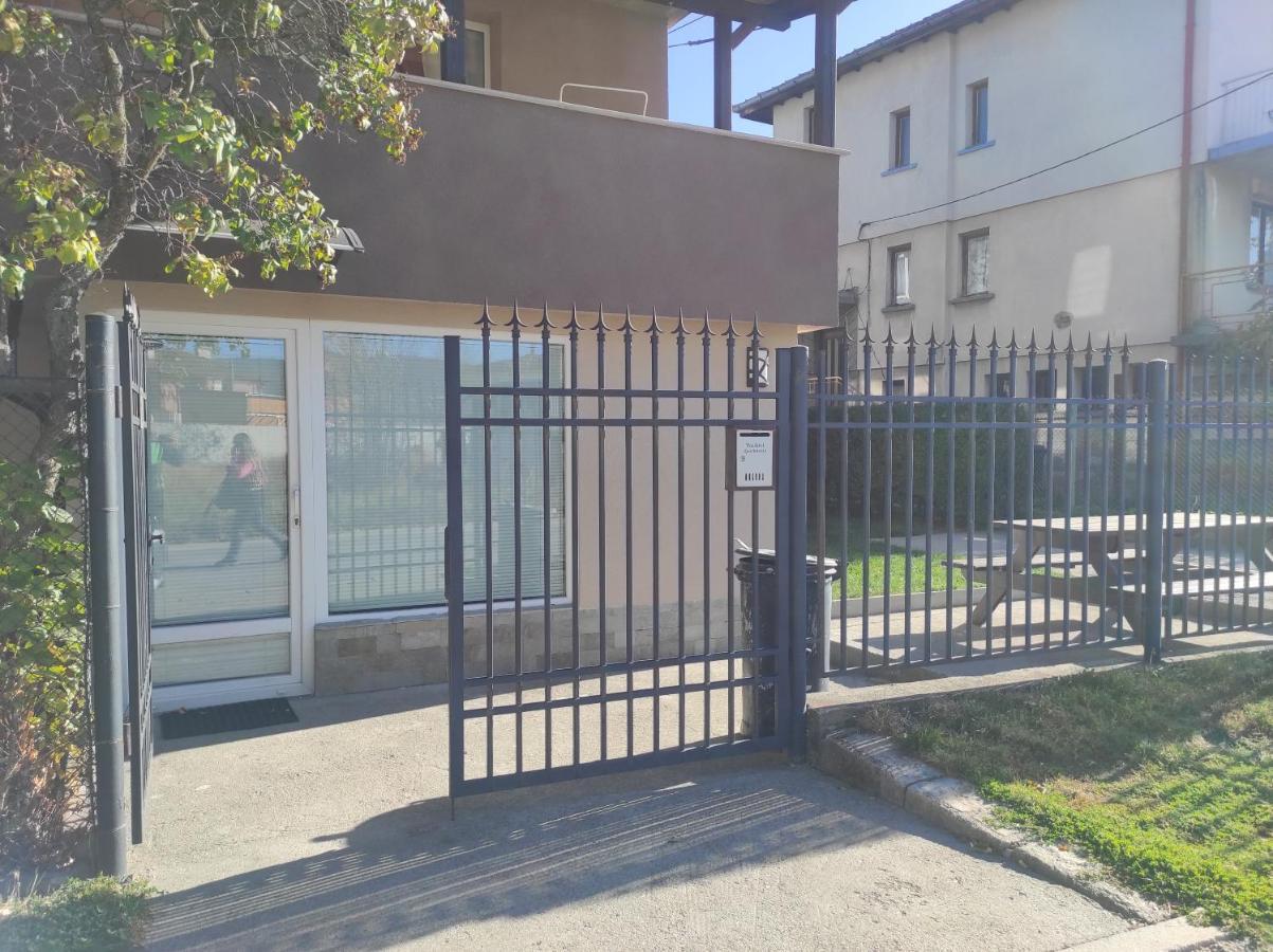Pavlovi Apartments Samokov Esterno foto